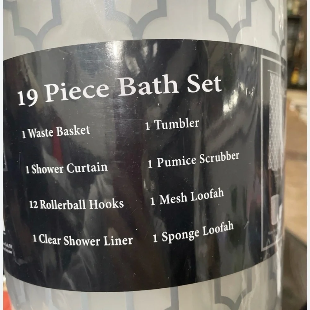 Gray Bath Accessory Set - Picture 2 of 3